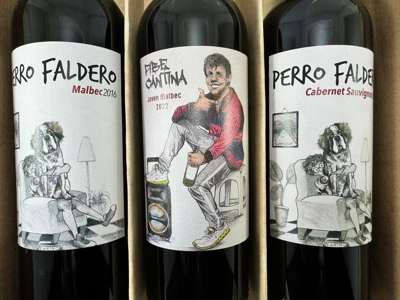 perro malbec 2016 + pibe joben malbec 2022 + perro cabernet sauvignon 2022